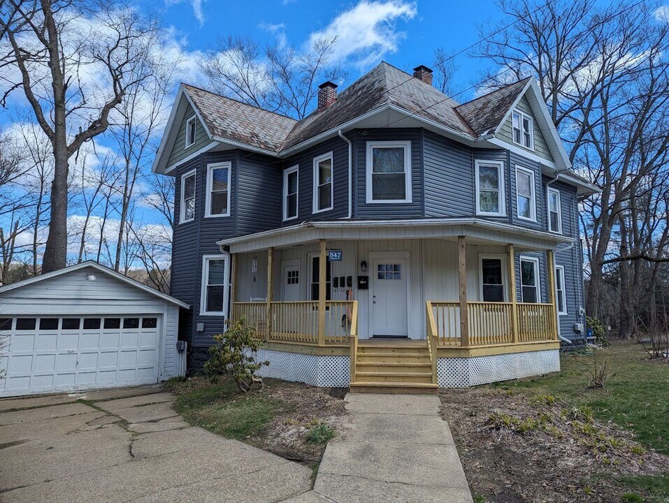 547 Walnut St in Meadville, PA - Building Photo