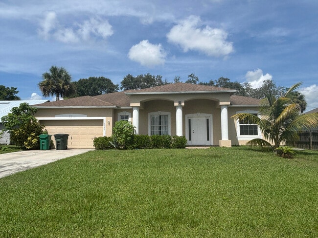 2290 SW Picture Terrace