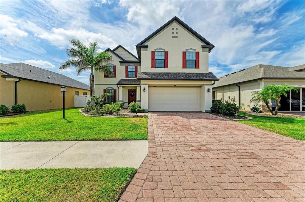 2084 La Palma Ave in Port Charlotte, FL - Foto de edificio