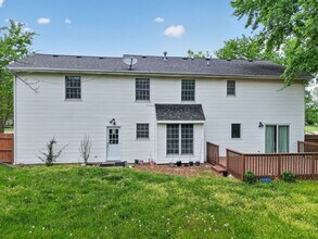 1008 Royal Birkdale Dr in Columbia, MO - Building Photo - Building Photo