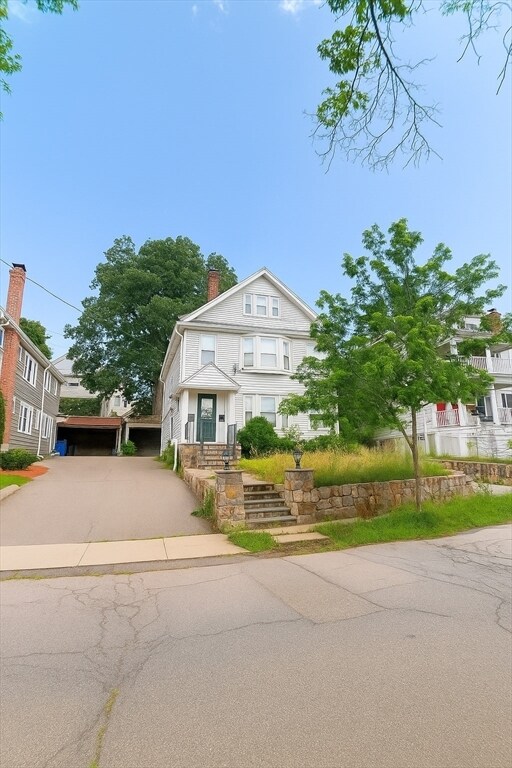 31 Gilbert Rd in Belmont, MA - Building Photo - Building Photo