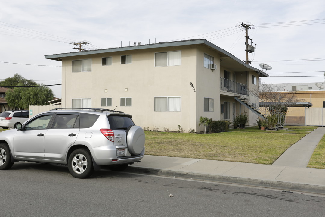 6561 Ginger Ln in Westminster, CA - Building Photo