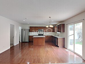 10454 Sugarloaf Dr in Cedar Hills, UT - Building Photo - Building Photo