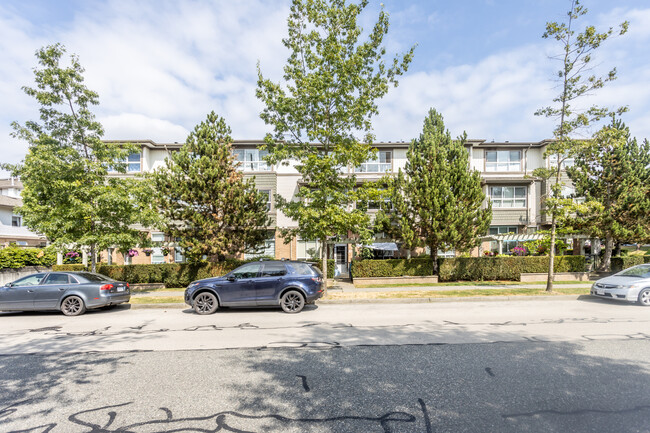 15353 100 Av in Surrey, BC - Building Photo - Building Photo