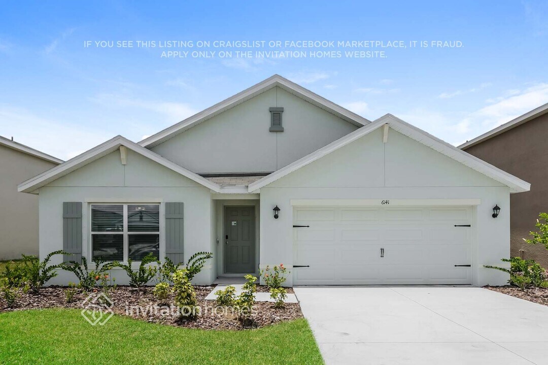 6141 Distant Haze Pl in Palmetto, FL - Building Photo