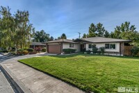 1490 Foster Dr in Reno, NV - Foto de edificio - Building Photo