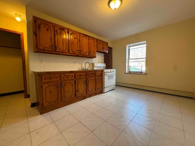 property at 440 S 4th Ave