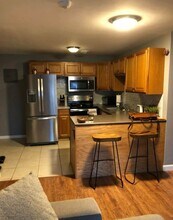 194 Lexington St in Watertown, MA - Building Photo - Building Photo
