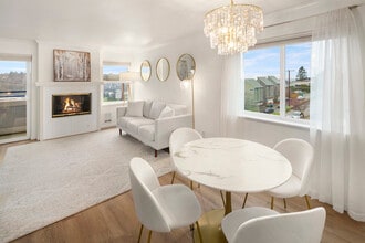 2244 13th Ave W in Seattle, WA - Building Photo - Building Photo