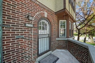 6948-6935 35th St in Berwyn, IL - Building Photo - Building Photo