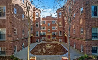 3827 N Lawndale Ave, Unit 001E in Chicago, IL - Building Photo