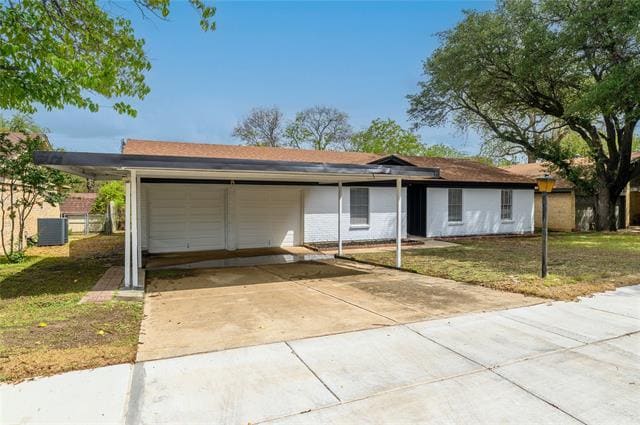 8144 Tumbleweed Trail in Fort Worth, TX - Building Photo - Building Photo