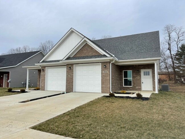 1856-1858 Blackwell Rd in Shelbyville, KY - Building Photo - Building Photo