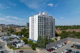 1 Reidmount Ave Apartments