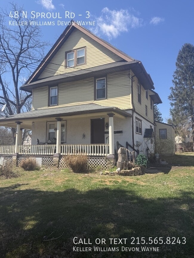 48 N Sproul Rd in Broomall, PA - Foto de edificio - Building Photo