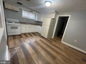 6407 Ridgeview Ave in Baltimore, MD - Building Photo - Building Photo