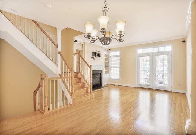 property at 811 Water Pl