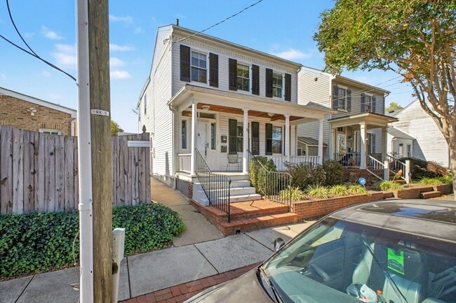 1302 Sophia St in Fredericksburg, VA - Building Photo - Building Photo