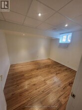 146 Duncanwoods Dr in Toronto, ON - Building Photo - Building Photo