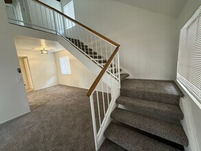 12164 Pluto Dr in Victorville, CA - Building Photo - Building Photo