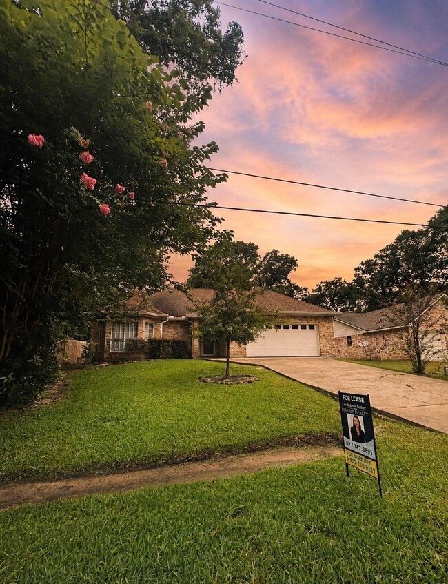 property at 120 Hiwon Dr