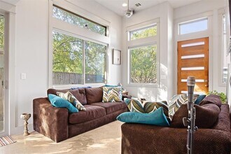 5007 Delores Ave in Austin, TX - Building Photo - Building Photo