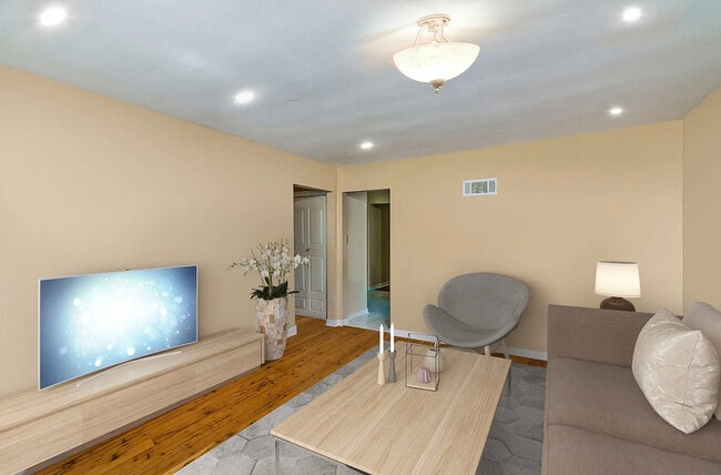 9016 La Crosse Ave in Skokie, IL - Building Photo - Building Photo