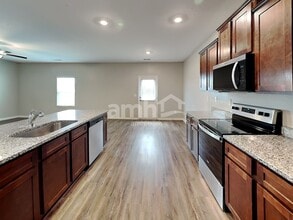 4935 Bridle Path, Unit 1W in Douglasville, GA - Building Photo - Building Photo