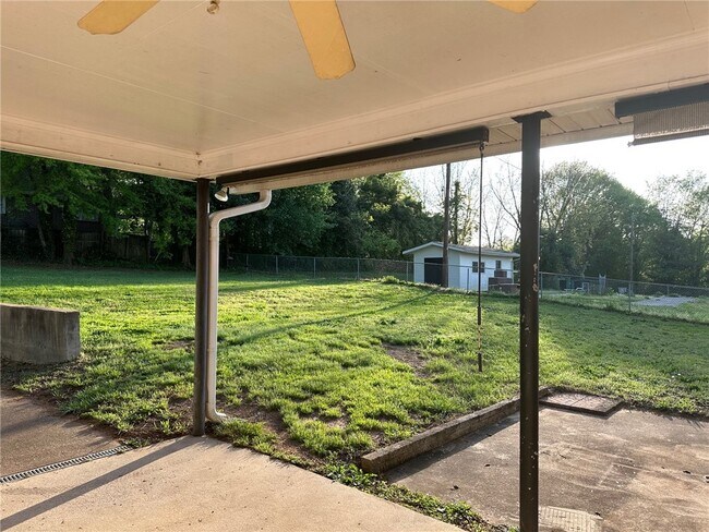 property at 2506 Bellview Rd