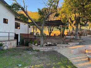 9857 Foothill Blvd in Los Angeles, CA - Building Photo - Building Photo