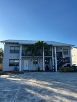 645 Beachcomber Ln in Fort Pierce, FL - Building Photo