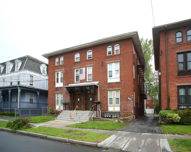 28-30 Madison St in Hartford, CT - Foto de edificio - Building Photo