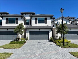 7630 Rockefeller Dr in Naples, FL - Building Photo
