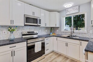 2628 Cypress Ave in Stockton, CA - Building Photo