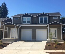 1422-1422 Marigold Dr in Independence, OR - Building Photo