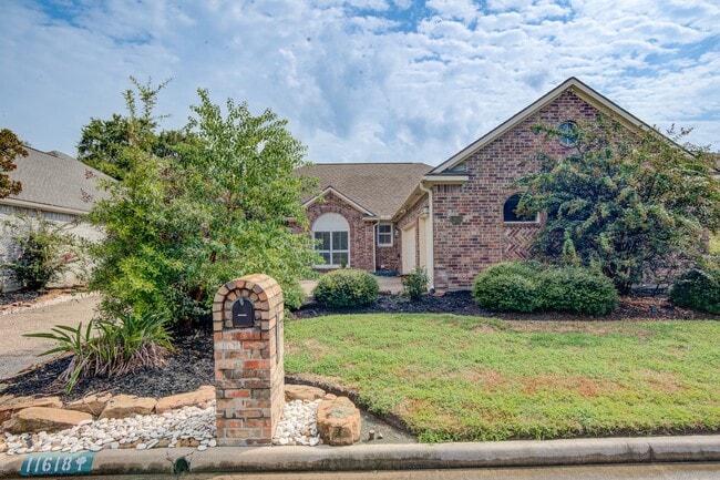 11618 Snowmass Dr