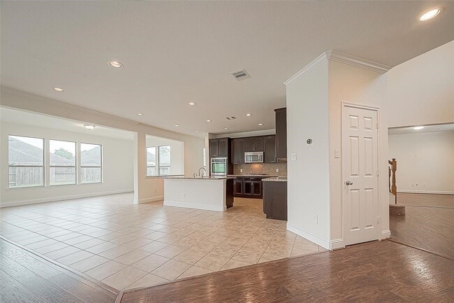 property at 4419 Matagorda Lakes Dr