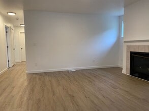 37912 20th Ct S in Federal Way, WA - Building Photo - Building Photo