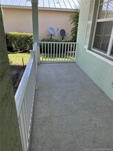 185 NW Willow Grove Ave, Unit 205 in Port St. Lucie, FL - Building Photo - Building Photo