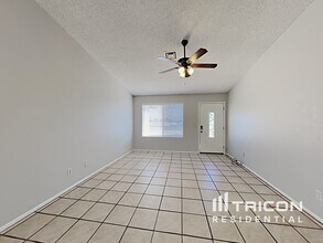 11222 N 80th Dr in Peoria, AZ - Building Photo - Building Photo