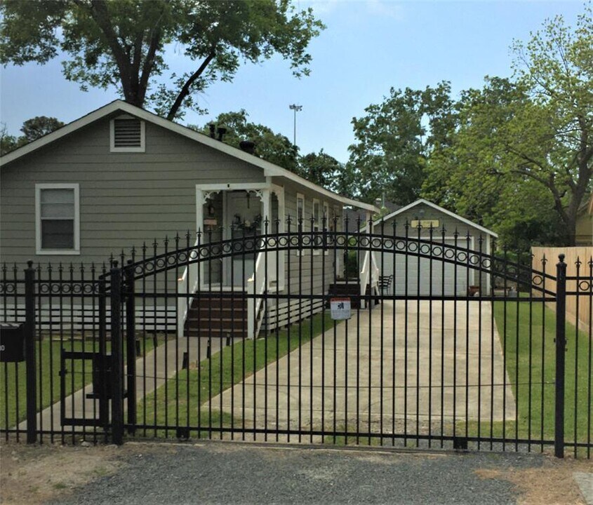 410 Melbourne St Photo