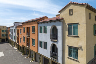 Vasari at Ventana in Fontana, CA - Building Photo - Building Photo