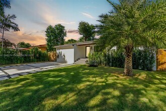 231 NE 45th St in Miami, FL - Building Photo - Building Photo