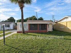 3 River Dr in Ormond Beach, FL - Building Photo