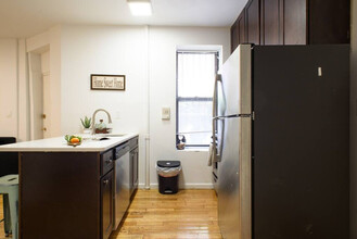 320 E 109th St in New York, NY - Building Photo - Building Photo