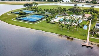 7787 Springfield Lake Dr in Greenacres, FL - Building Photo