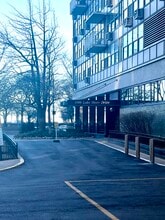 129 E Bellevue Pl, Unit 301 in Chicago, IL - Foto de edificio - Building Photo