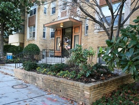 The Roberta in Washington, DC - Building Photo