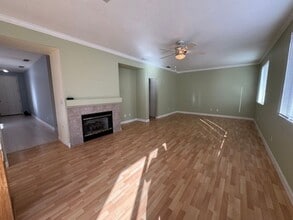 2371 Stone River Ct in Gold River, CA - Building Photo - Building Photo