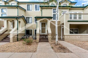 8707 E Florida Ave in Denver, CO - Building Photo